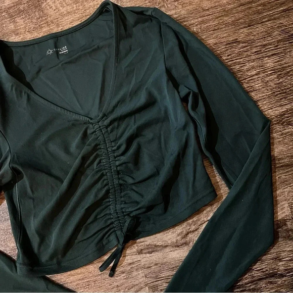 Offline by aerie Real Me long sleeve cropped shirt. - Picture 5 of 6